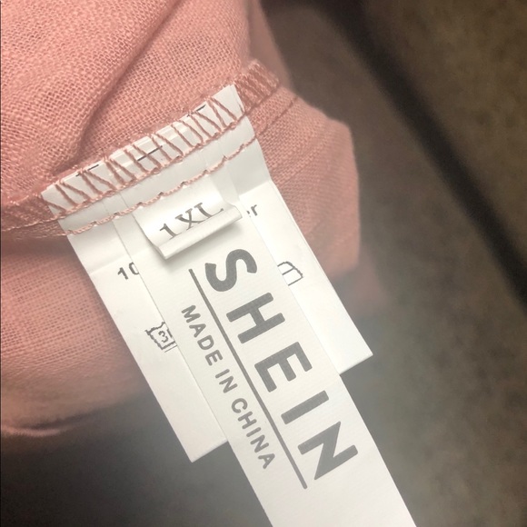 SOLD! Cold Shoulder Top - Picture 4 of 4